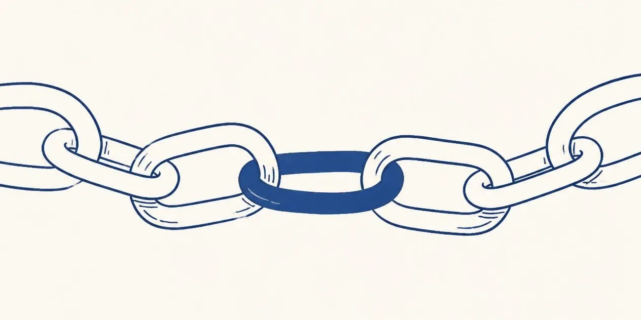 A chain with one blue link at the centre connecting the two parts.
